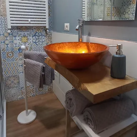 بيت ضيافة Il Falcineto بيزارو